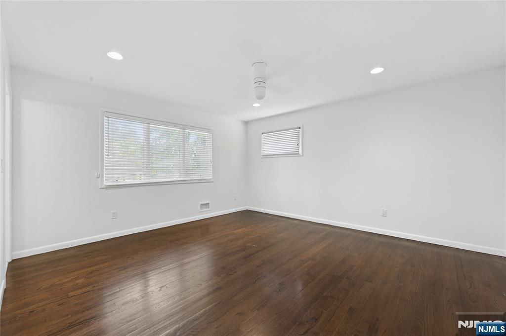 2 Monument Place Property Photo 26