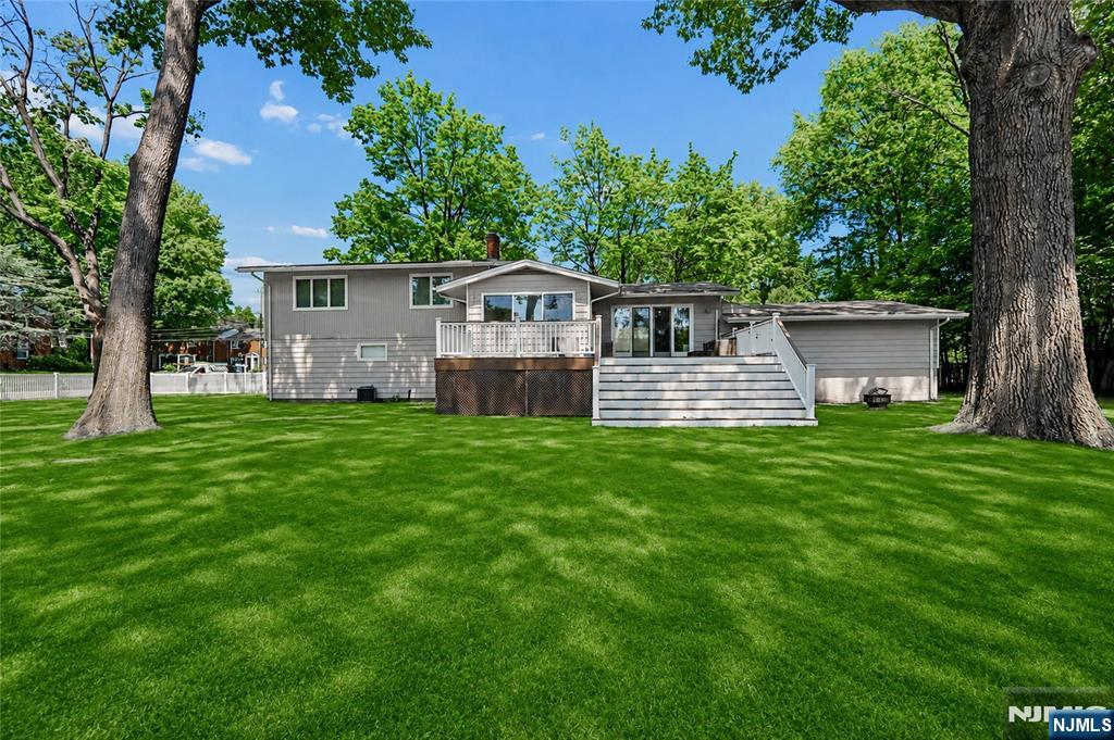 2 Monument Place Property Photo 33