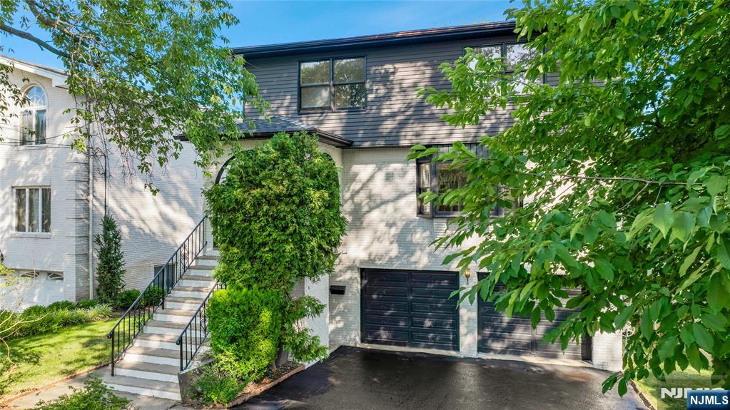 468 Morse Avenue Property Photo 1