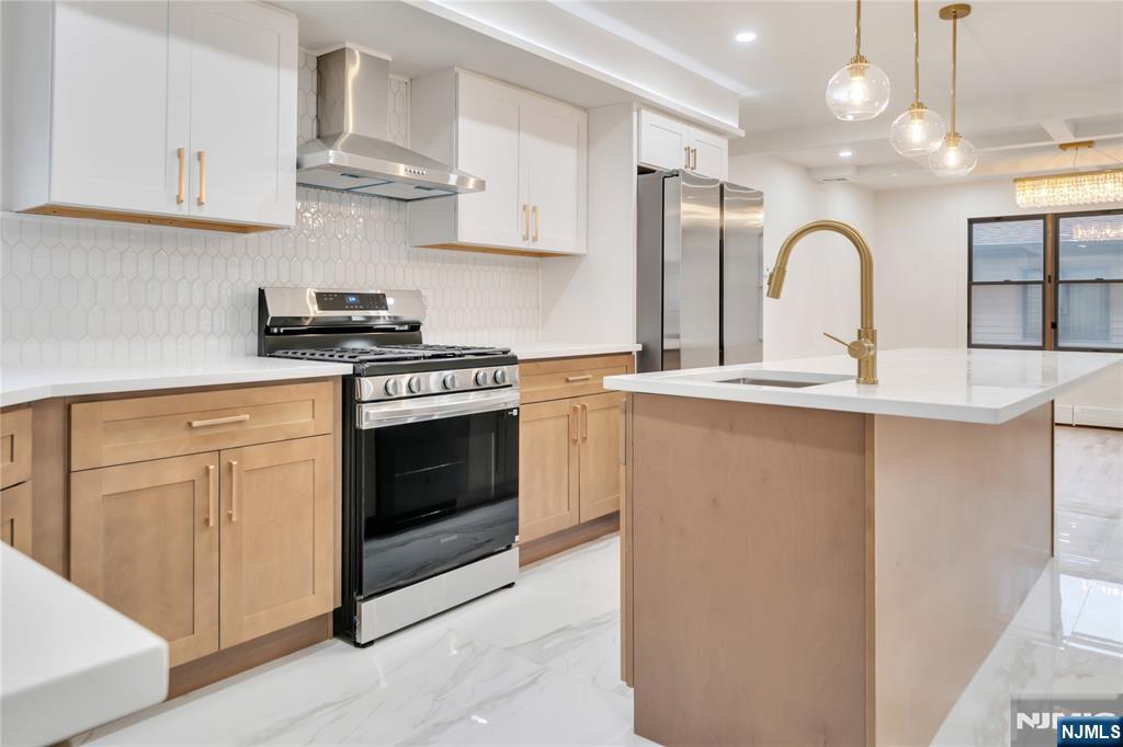 468 Morse Avenue Property Photo 13