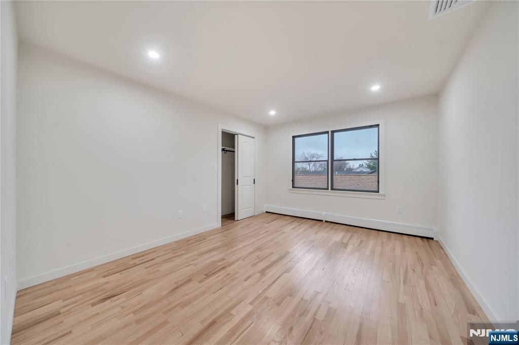 468 Morse Avenue Property Photo 34