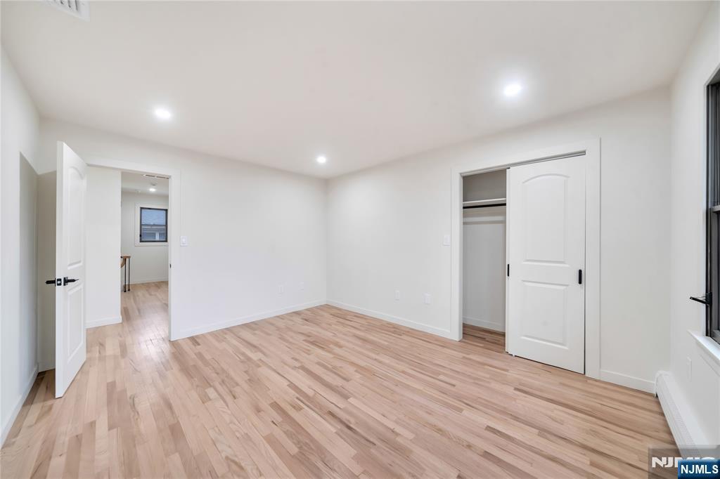 468 Morse Avenue Property Photo 35