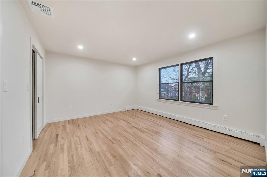 468 Morse Avenue Property Photo 36