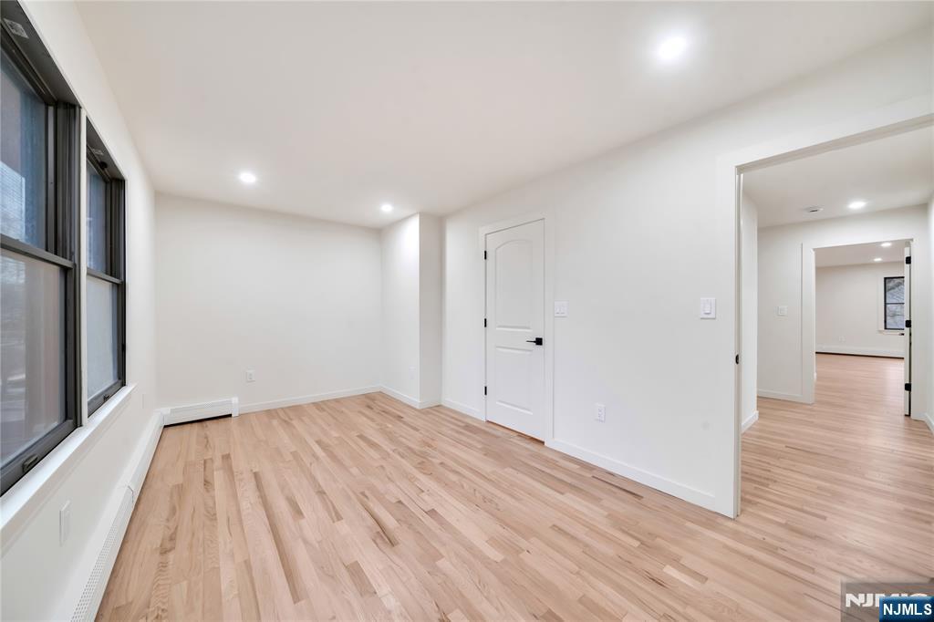 468 Morse Avenue Property Photo 41