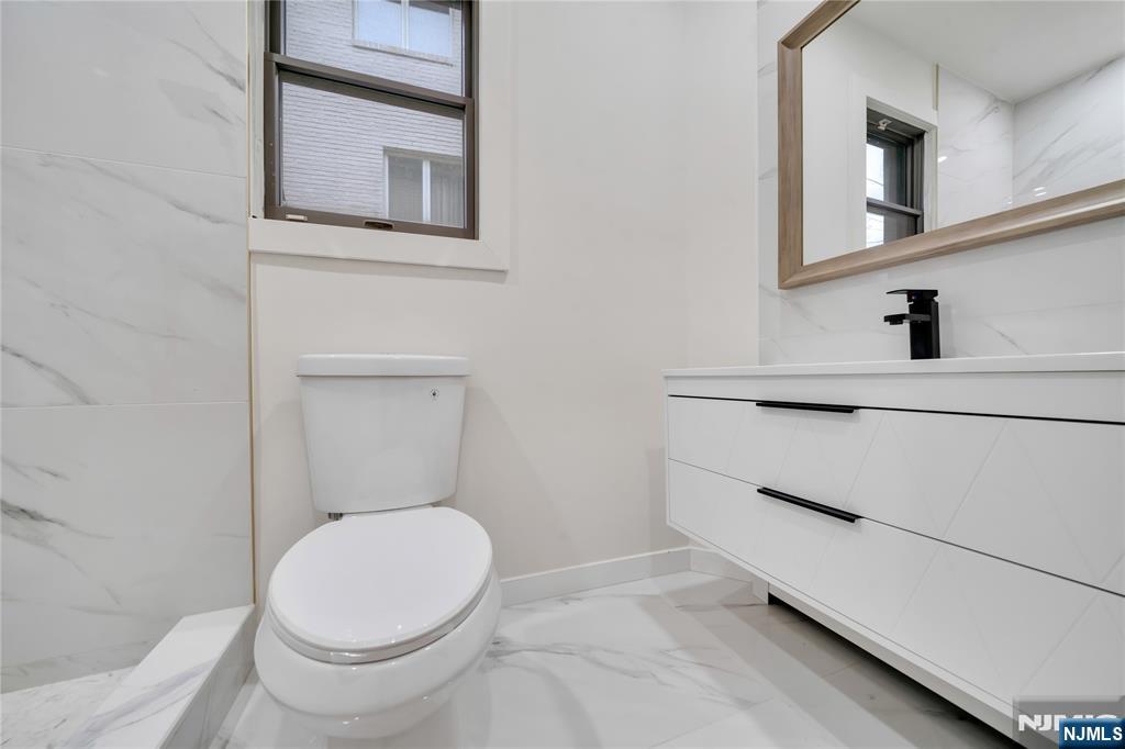 468 Morse Avenue Property Photo 45