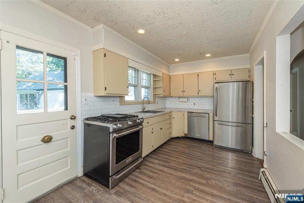 65 Kraft Place Property Photo 11