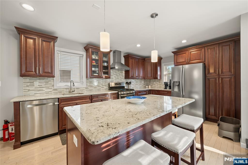 171 Oak Ridge Avenue Property Photo 6