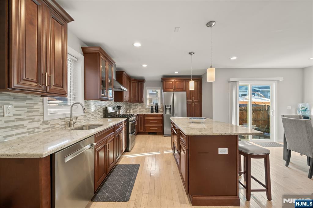 171 Oak Ridge Avenue Property Photo 7