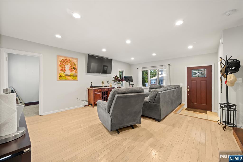 171 Oak Ridge Avenue Property Photo 12