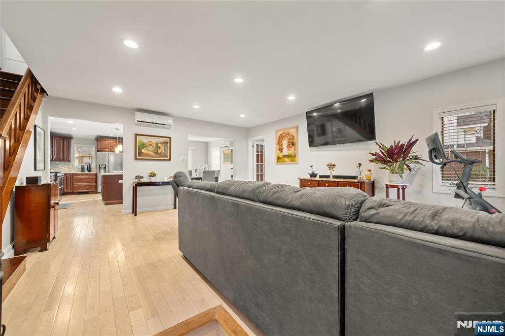 171 Oak Ridge Avenue Property Photo 13