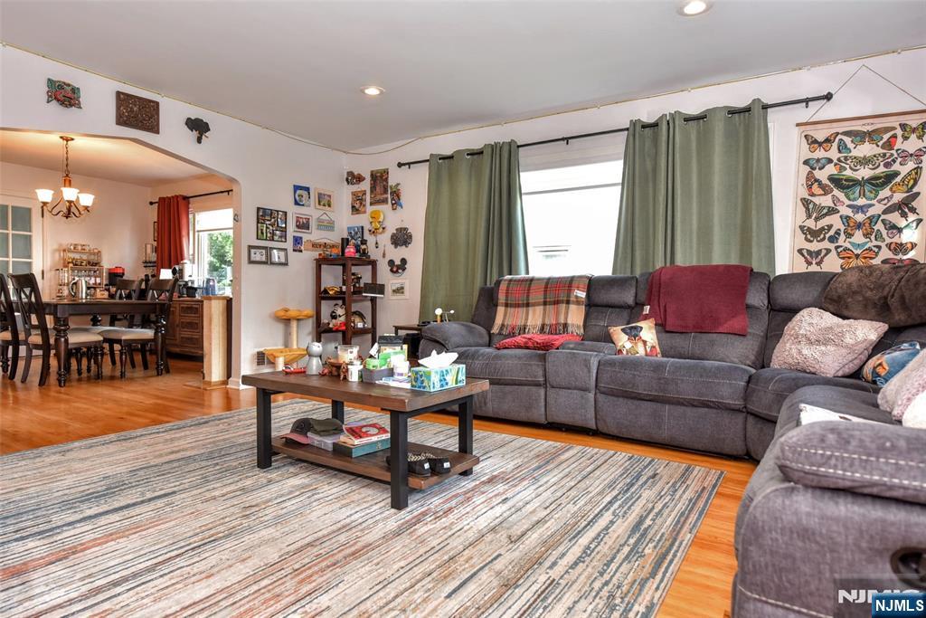 315 Myers Avenue Property Photo 4