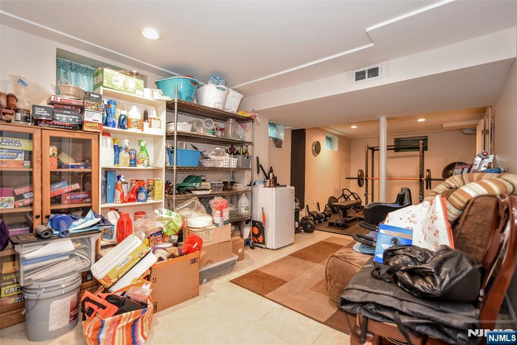315 Myers Avenue Property Photo 21