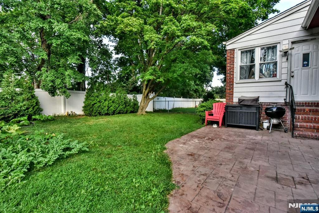 315 Myers Avenue Property Photo 23