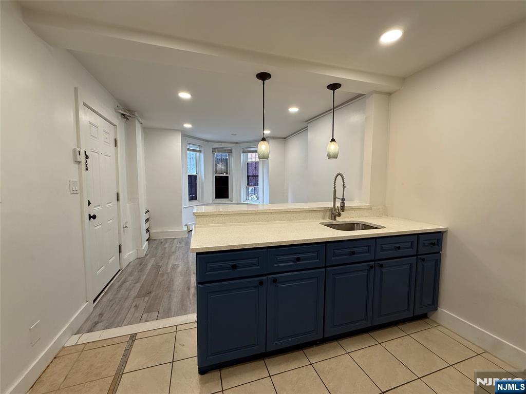 270 1/2 Summit Avenue Property Photo 3