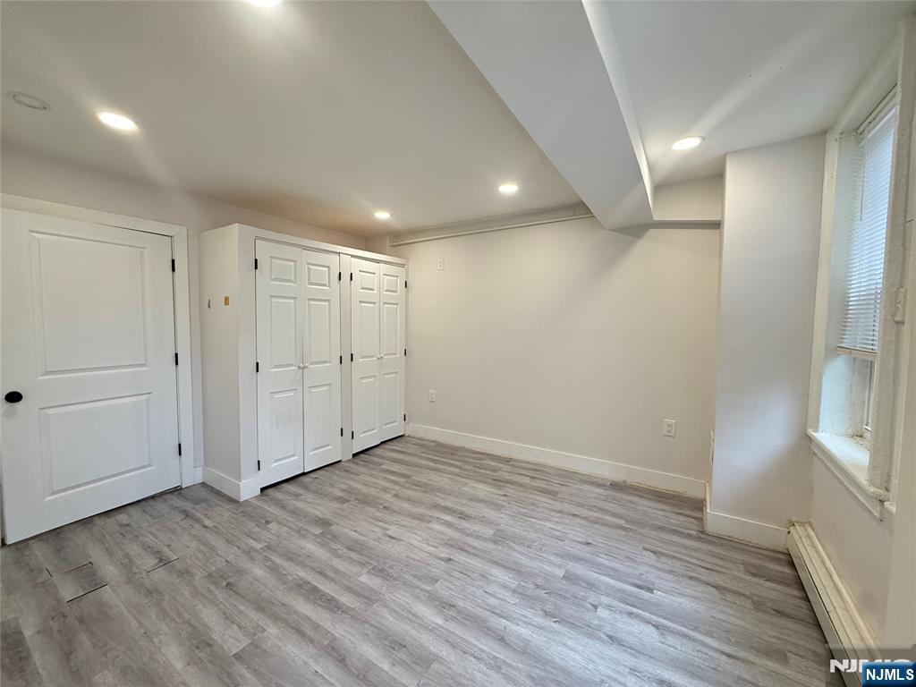 270 1/2 Summit Avenue Property Photo 13