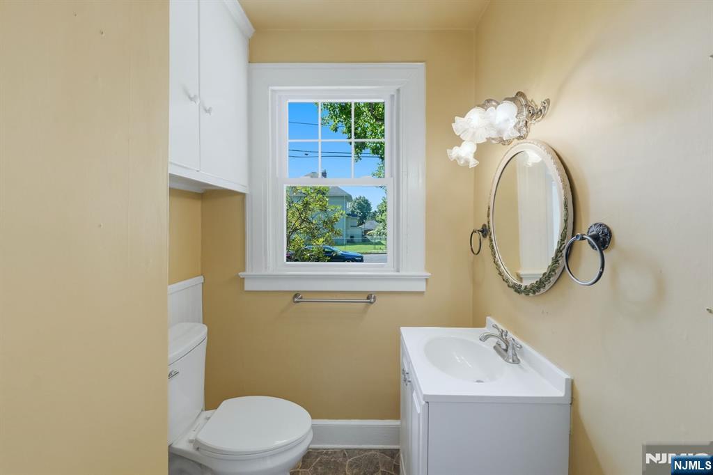 301 3rd Street Property Photo 19