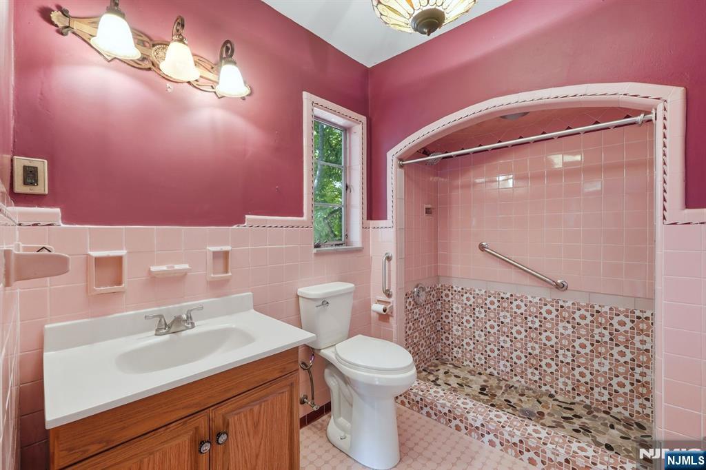 301 3rd Street Property Photo 27