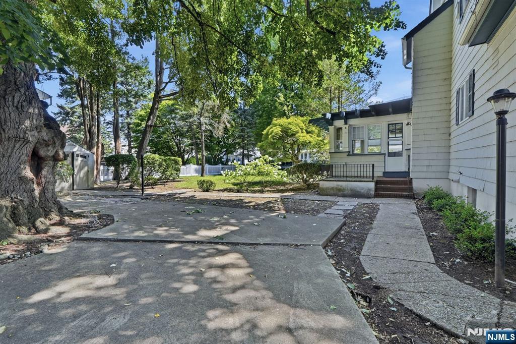 301 3rd Street Property Photo 49