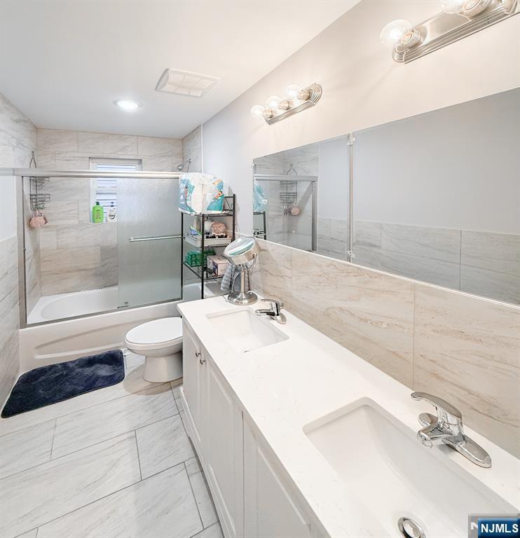 155 Mount Prospect Avenue Property Photo 13