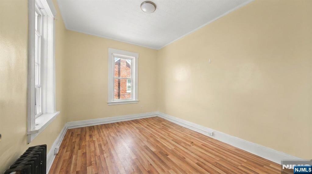 23 Farnham Avenue 2 Property Photo 6