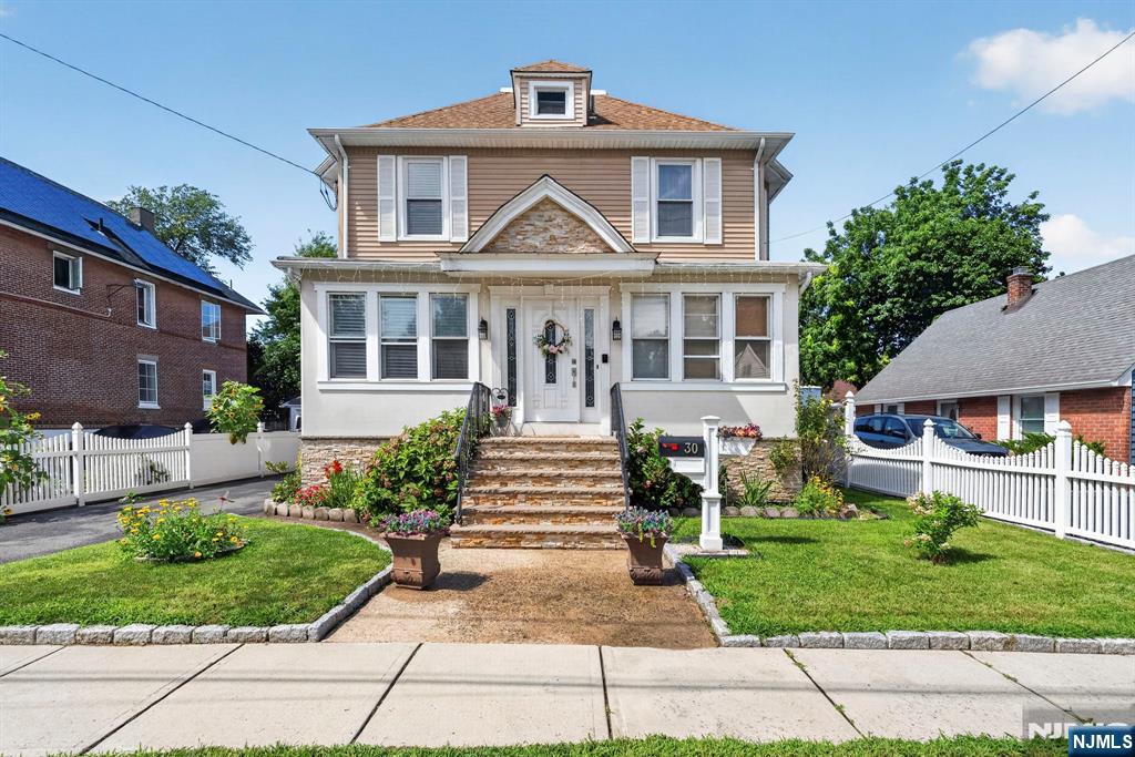 30 Elm Street Property Photo 1