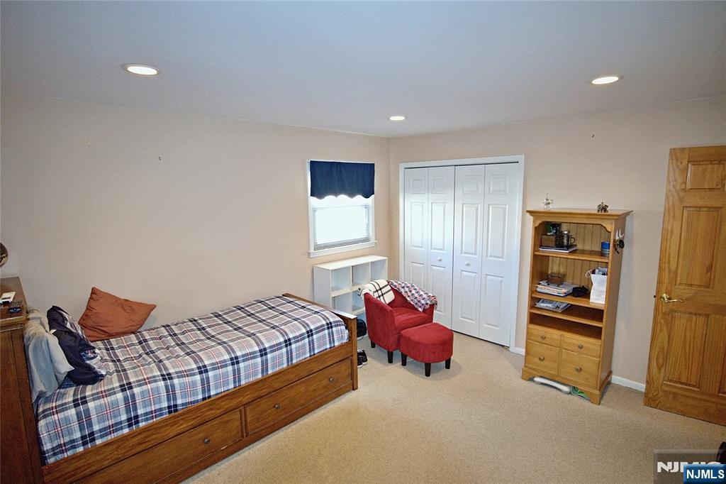 226 Irving Place Property Photo 9