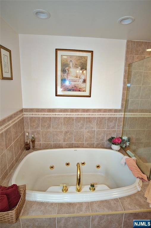 226 Irving Place Property Photo 11