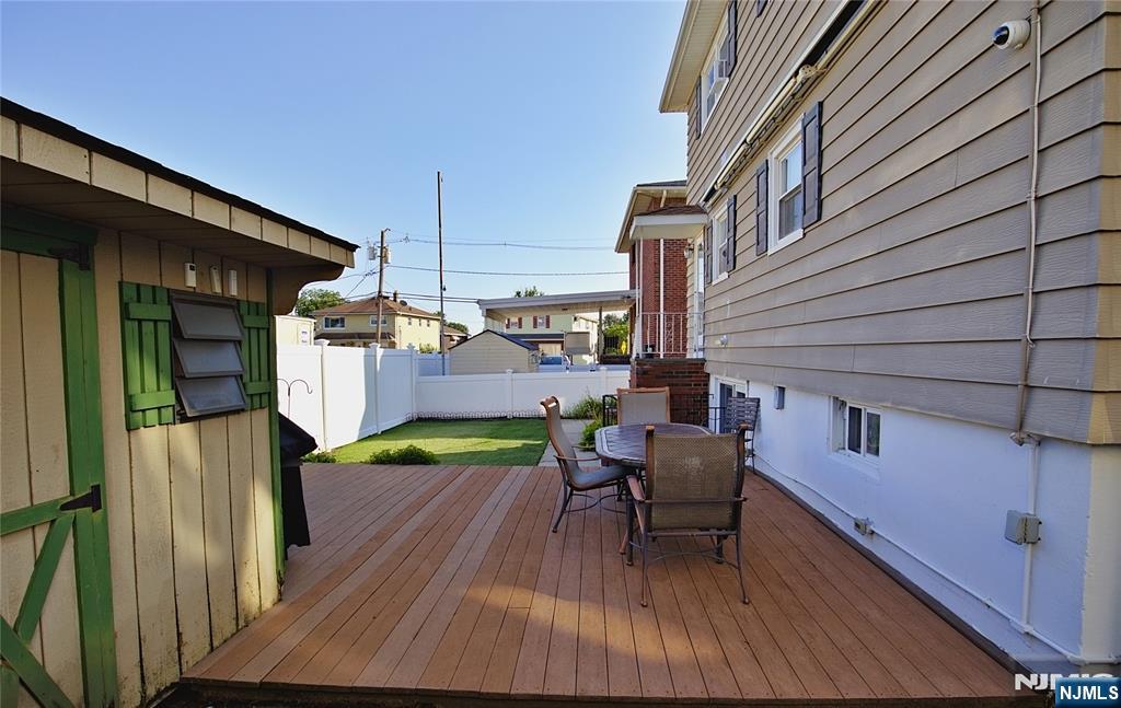 226 Irving Place Property Photo 28