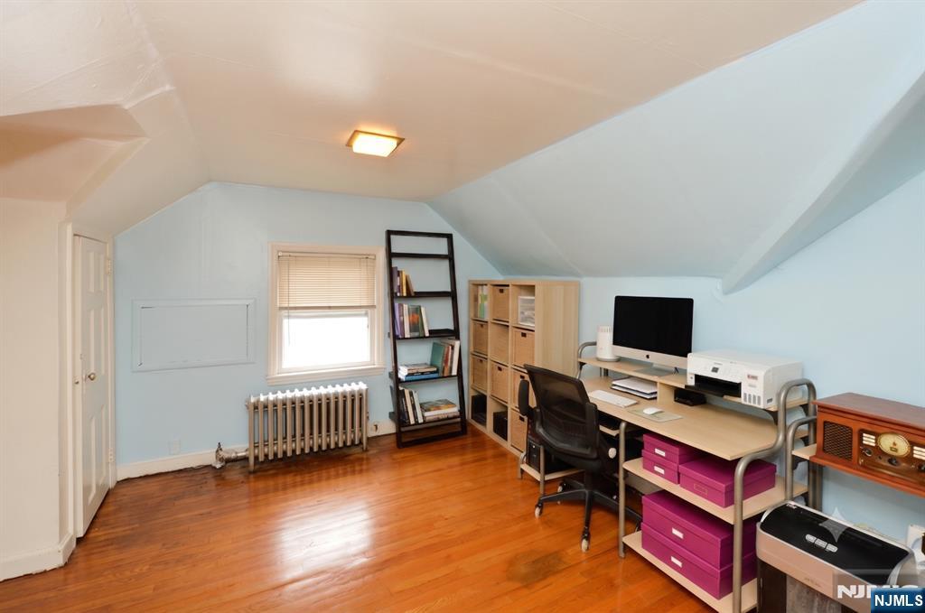 1556 Wyndmoor Avenue Property Photo 15