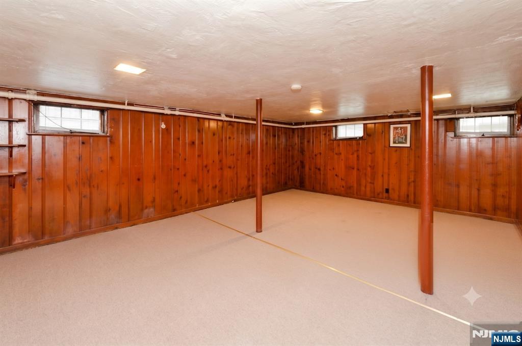 1556 Wyndmoor Avenue Property Photo 20
