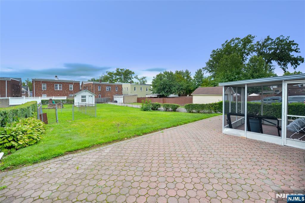 1556 Wyndmoor Avenue Property Photo 23