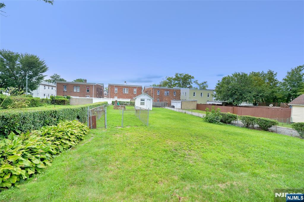 1556 Wyndmoor Avenue Property Photo 24