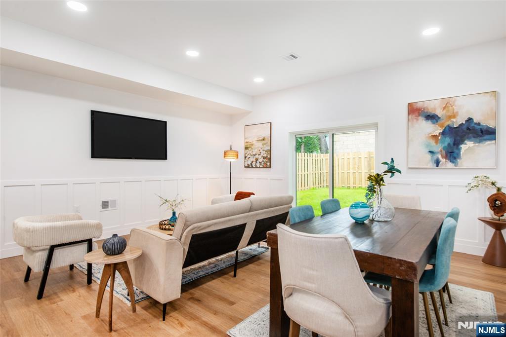 26029677 Property Photo 6