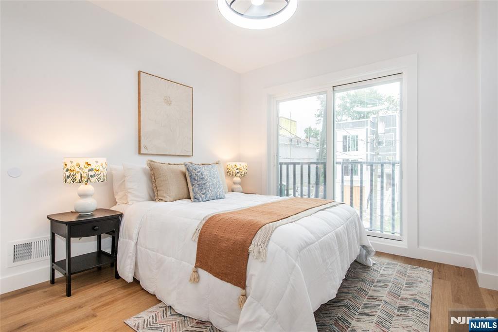 26029677 Property Photo 13