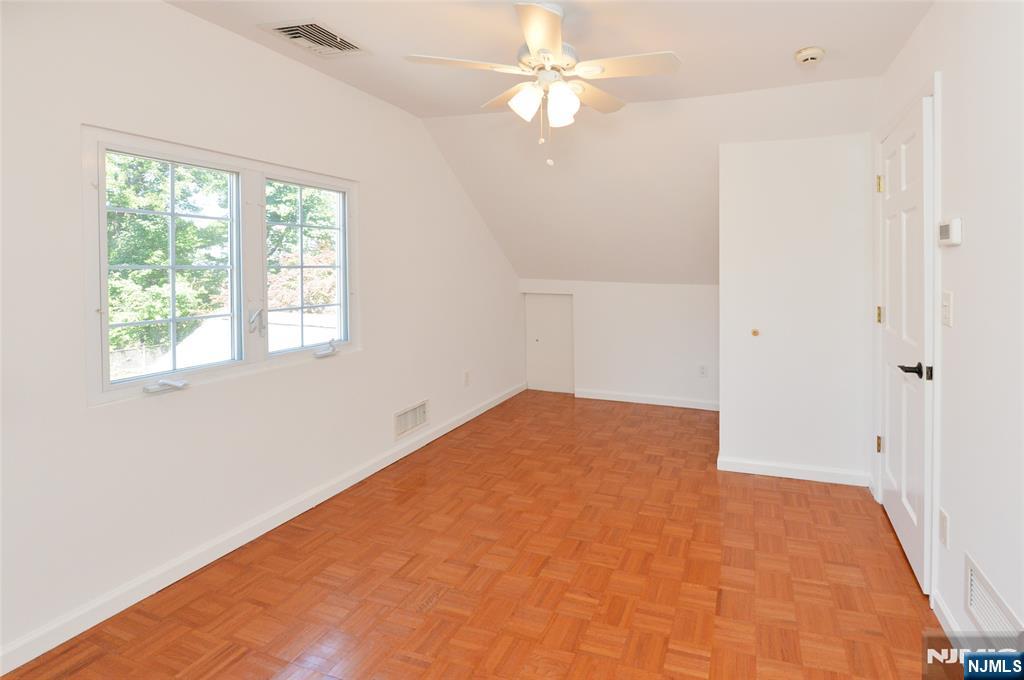 17-23 Berdan Avenue Property Photo 16