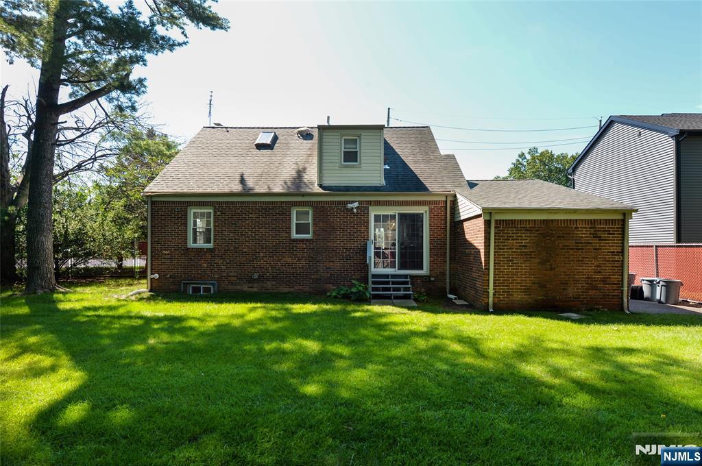 17-23 Berdan Avenue Property Photo 18
