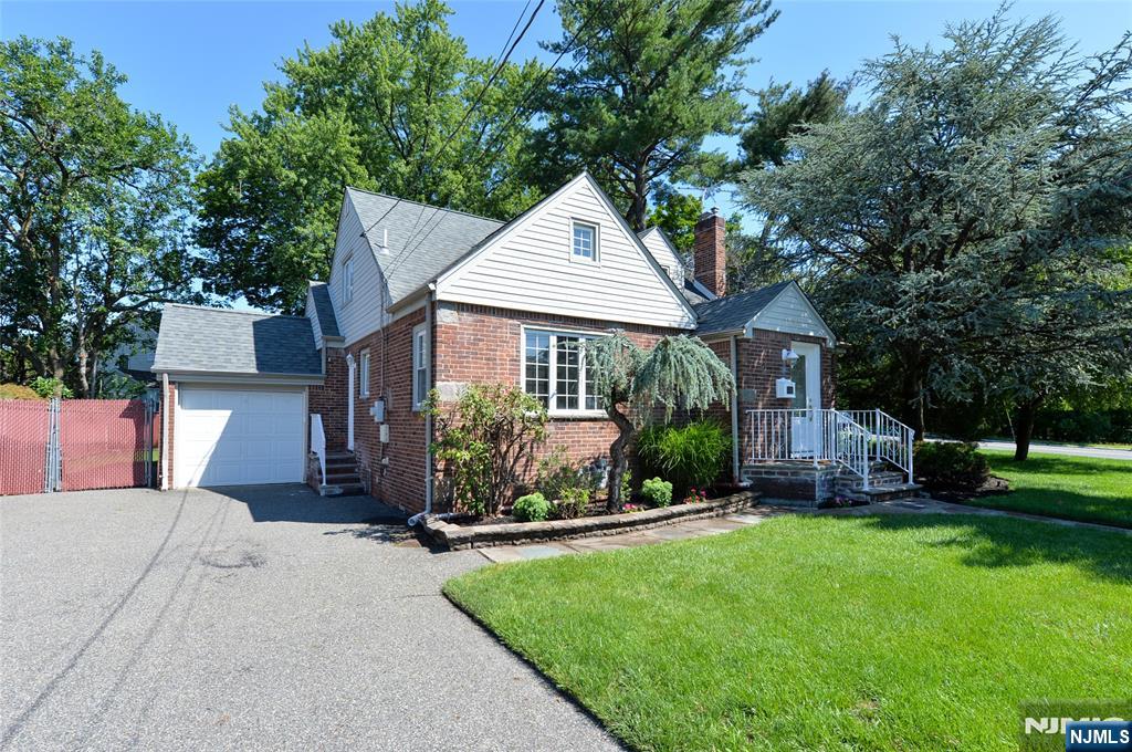 17-23 Berdan Avenue Property Photo 20