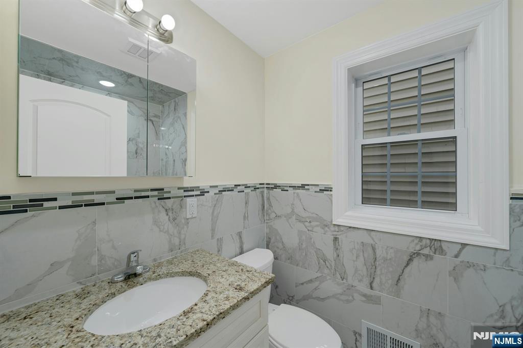 58 Vermont Avenue Property Photo 9