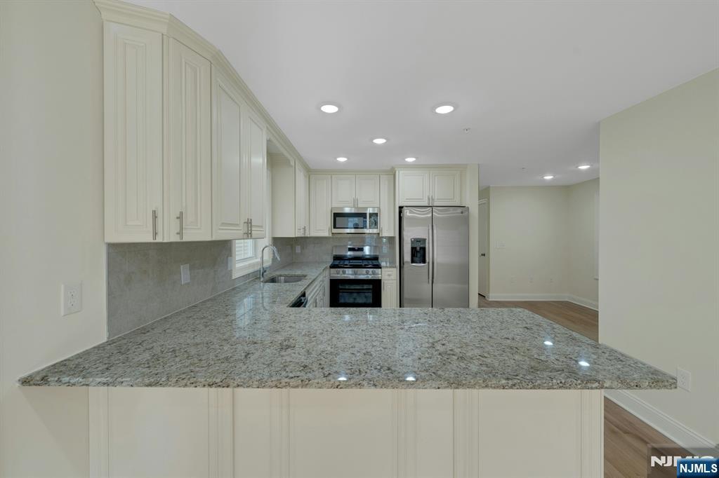 58 Vermont Avenue Property Photo 18