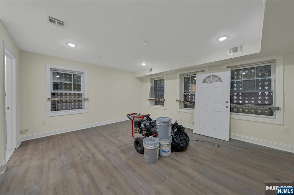 58 Vermont Avenue Property Photo 19