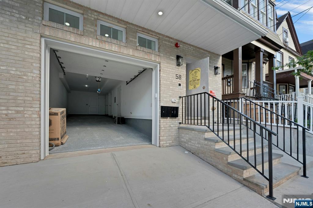 58 Vermont Avenue Property Photo 24