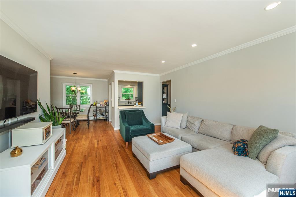 59 Roseland Avenue 23 Property Photo 5