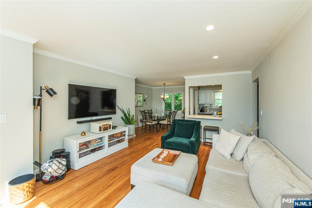 59 Roseland Avenue 23 Property Photo 6