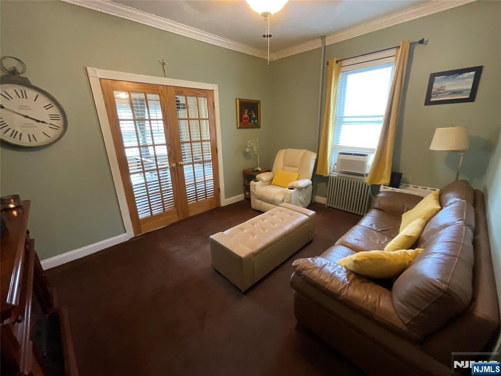 292 Orient Way Property Photo 5