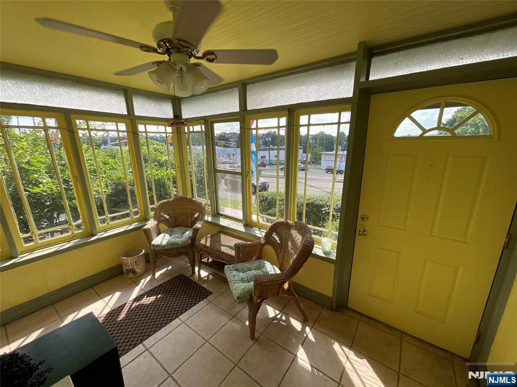 292 Orient Way Property Photo 18
