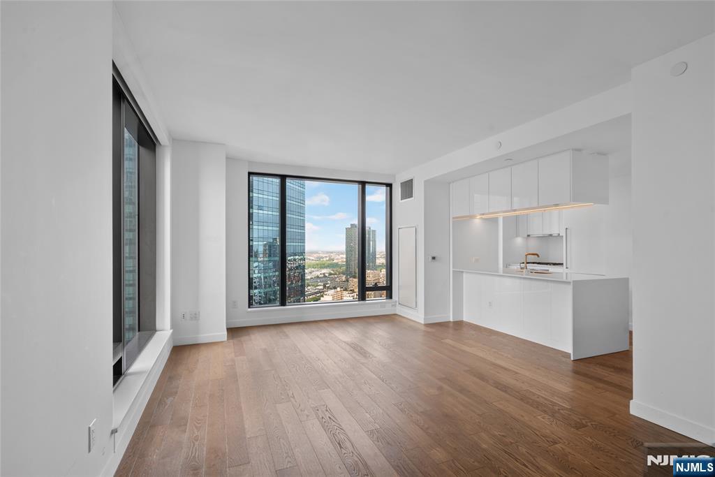 99 Hudson Street 2811 Property Photo 1