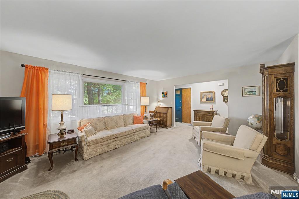 5 Horizon Drive Property Photo 6
