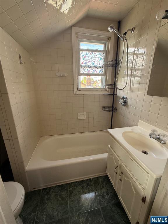 170 Laurel Avenue 3 Property Photo 10