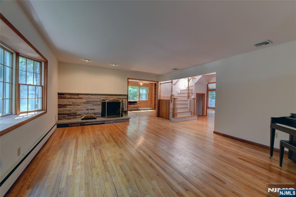 34 Knoll Road Property Photo 3