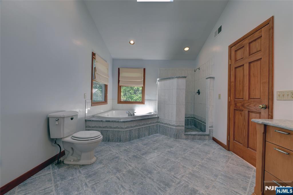 34 Knoll Road Property Photo 28